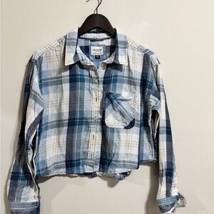 American Eagle Outfitters Blue Plaid Button Down Shirt